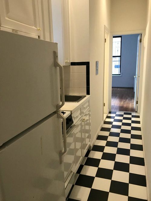Building Photo - 106 Lexington Ave