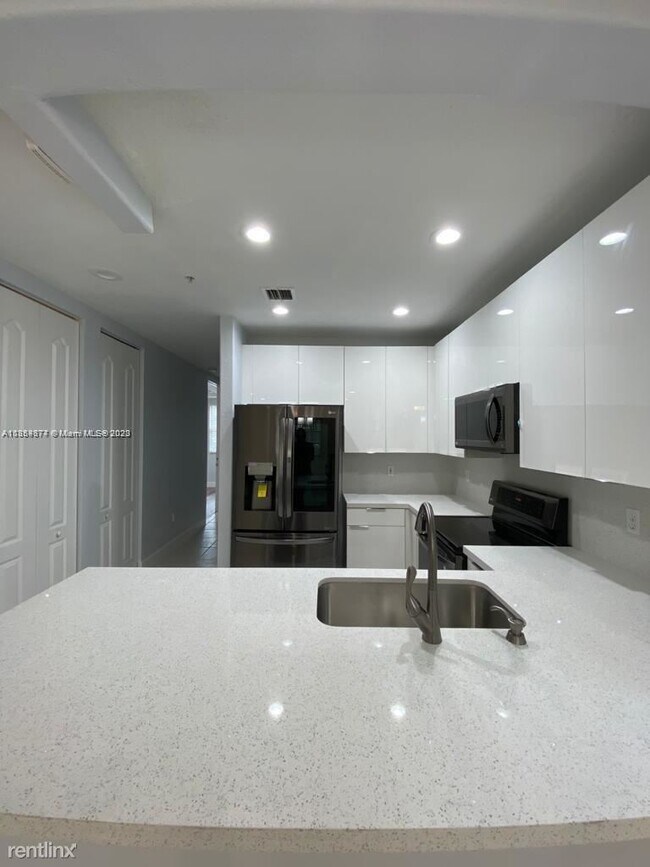 Foto del edificio - 2 br, 2 bath Townhome - 804 SW 147th Ave