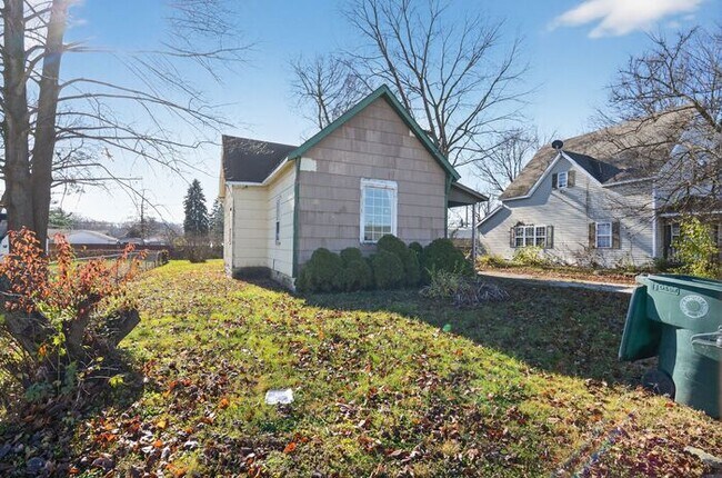 Foto del edificio - 2405 W 10th St