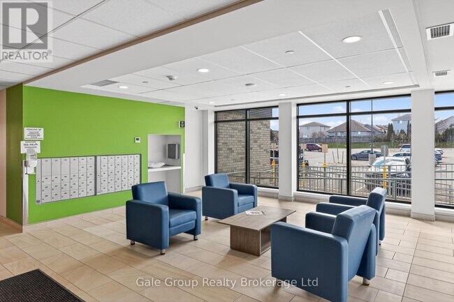 Building Photo - 785 Southwood Way