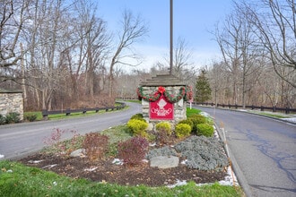 Building Photo - 1406 Pinnacle Way