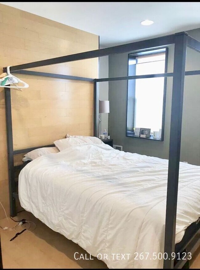 Foto del edificio - 2641 Tulip St