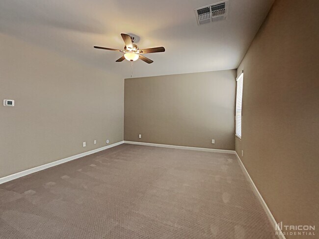 Building Photo - 44238 W Palo Ceniza Way