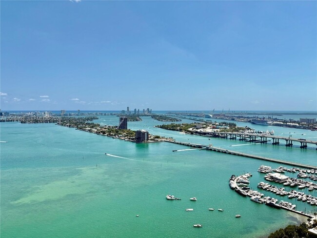 Building Photo - 1800 N Bayshore Dr