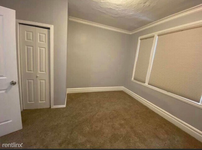 Foto del edificio - 314 Kerrigan Blvd