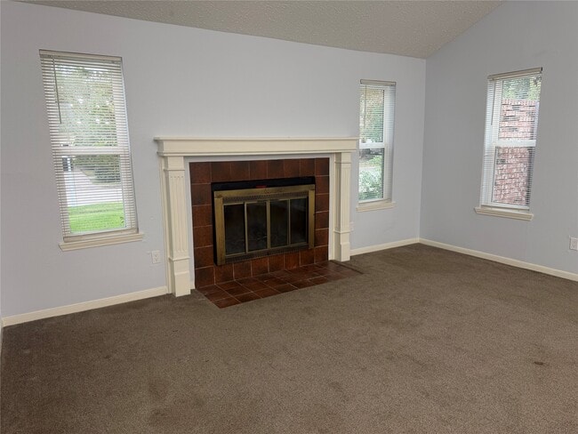 Building Photo - 2642 Coopers Post Ln