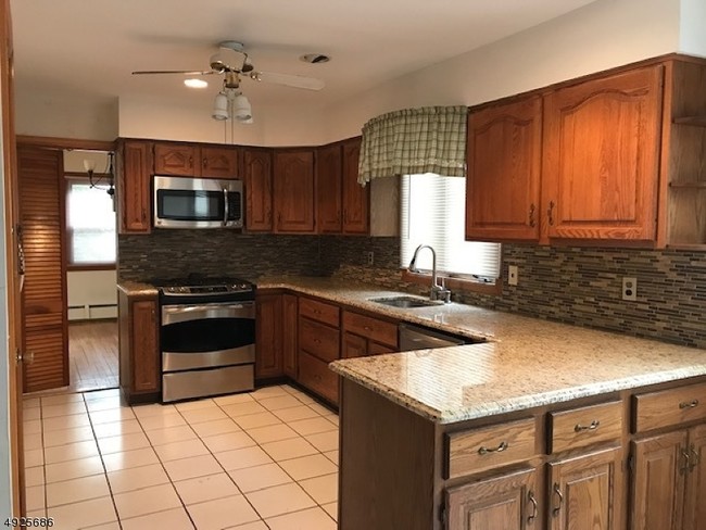 Foto del edificio - 2119 Orchard Terrace