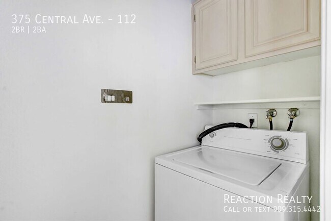 Foto del edificio - 375 Central Ave