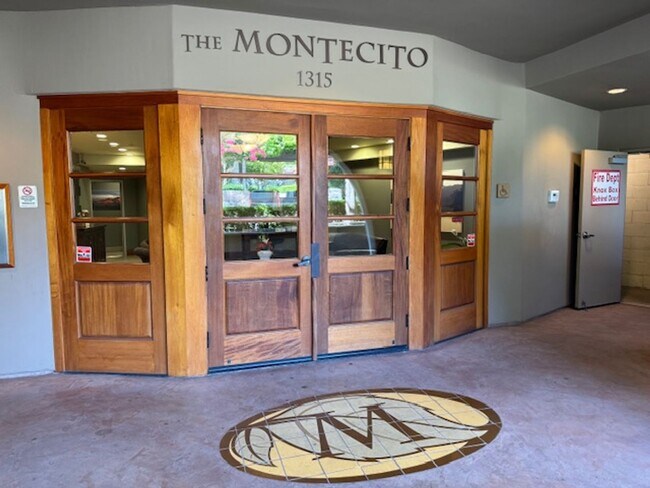Building Photo - Wonderful 2 bedroom 2 bath Montecito condo...