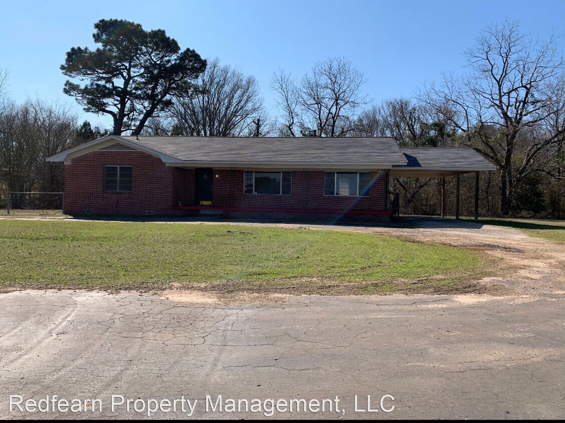 Primary Photo - 3 br, 2 bath House - 484 US 259 S