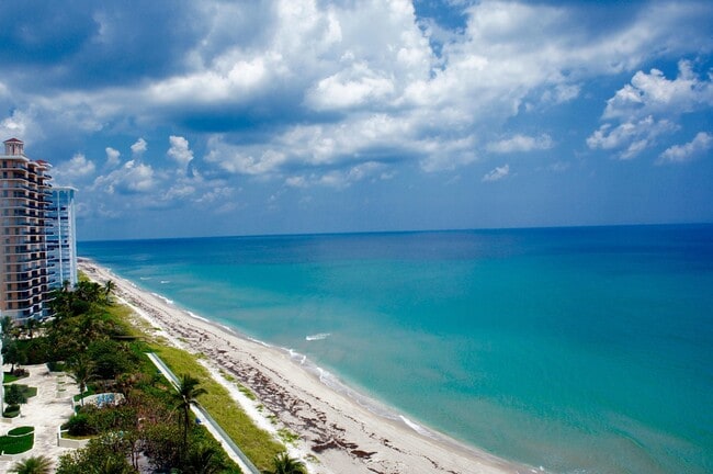 Foto del edificio - 5070 N Ocean Dr