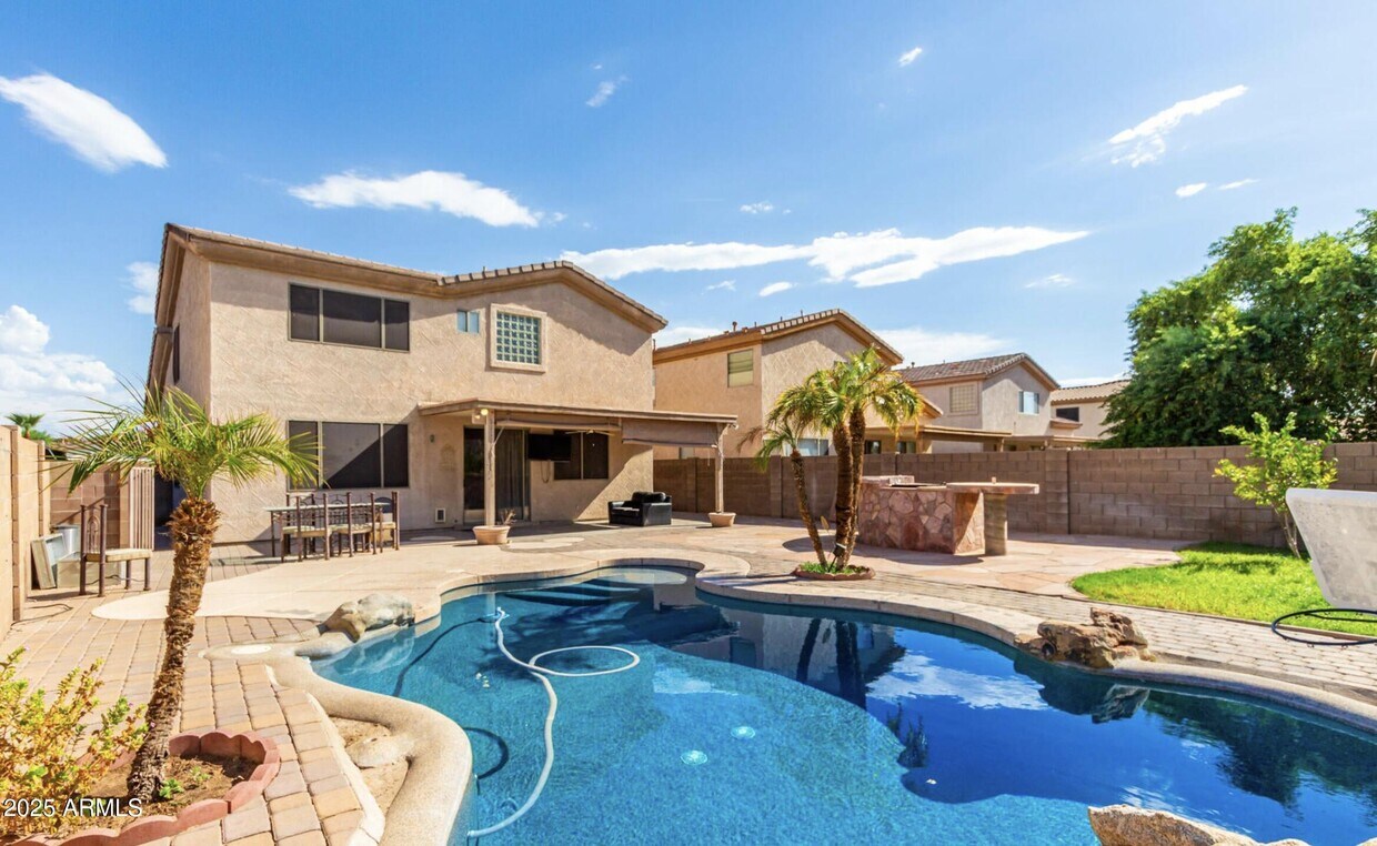 Foto principal - 14334 W Avalon Dr