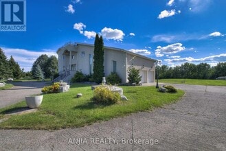 Building Photo - 44 Bellini Ave