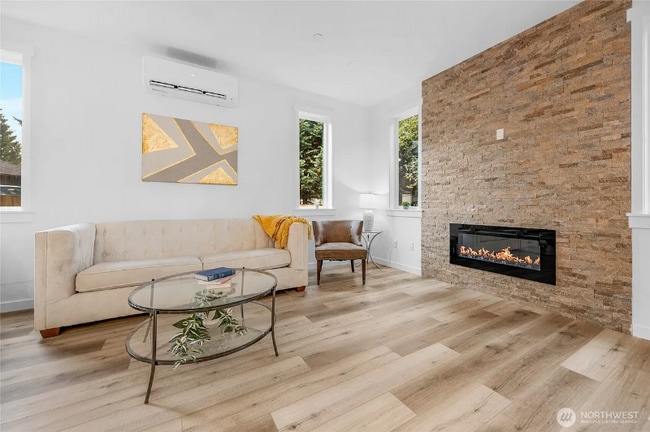 Foto del edificio - 2617 Spruce Rd