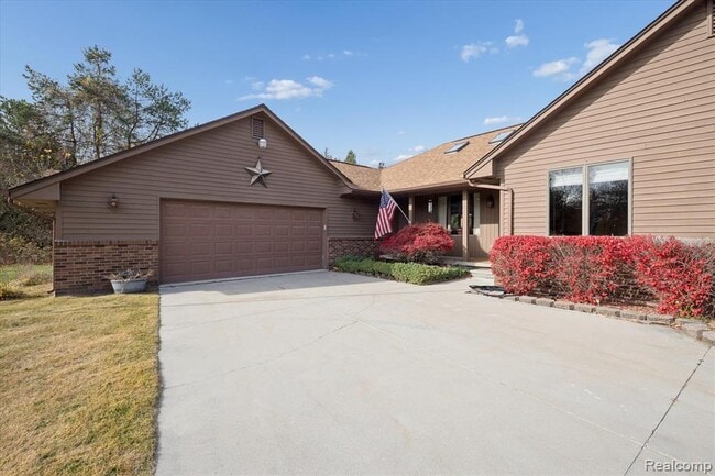 Building Photo - 7700 Trumble Rd