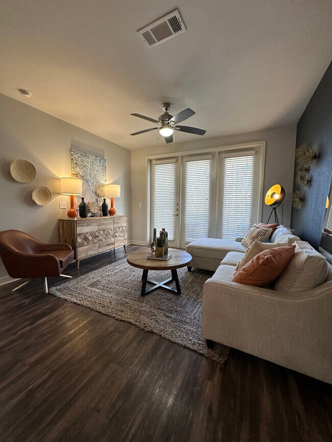 Foto del edificio - 2601 Live Oak St