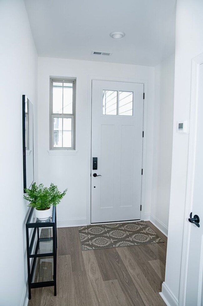 Foto del edificio - Modern Townhome for Rent!
