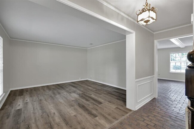 Building Photo - 5319 Pebble Springs Dr