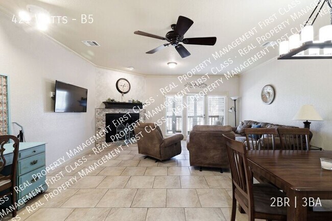 Foto del edificio - 421 Watts-B5