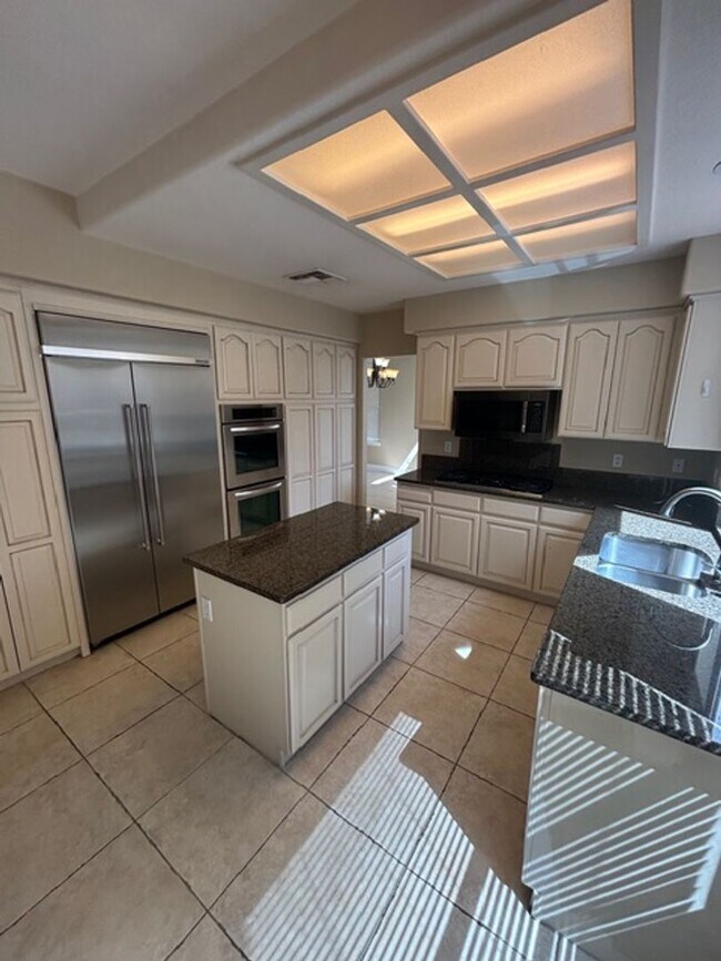 Foto del edificio - 2929 Sterling Cove Dr