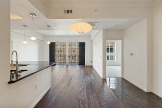Building Photo - 3225 Turtle Creek Blvd