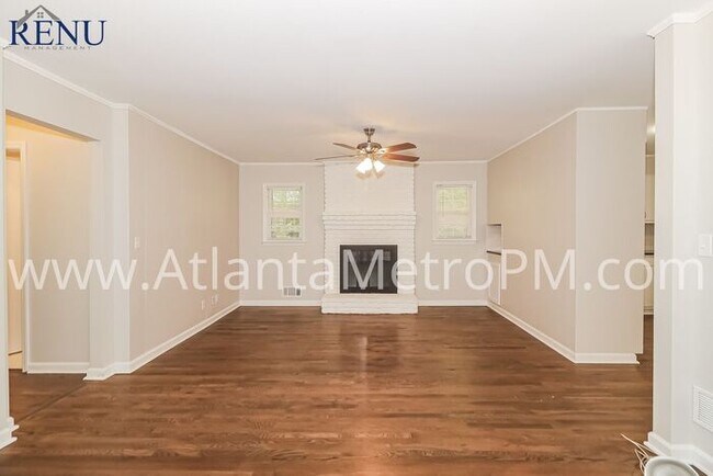 Building Photo - Fall Special: 1/2 off your first month! Av...