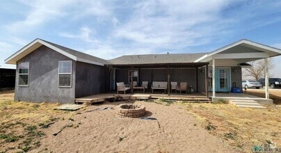Building Photo - 470 S Roosevelt Rd X
