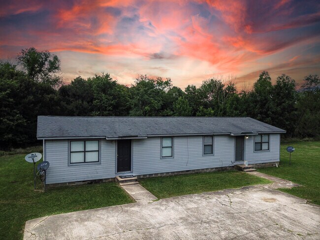 Foto del edificio - 8123 Sanderson Ln