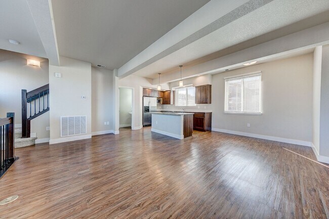 Foto del edificio - Rooftops - Unit 09