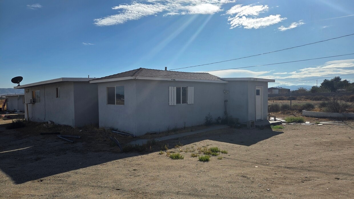 Foto principal - 8714 W Avenue E4