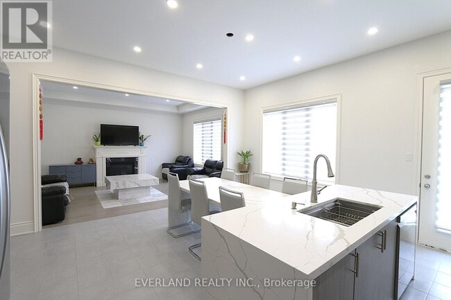 Building Photo - 202 McKean Dr