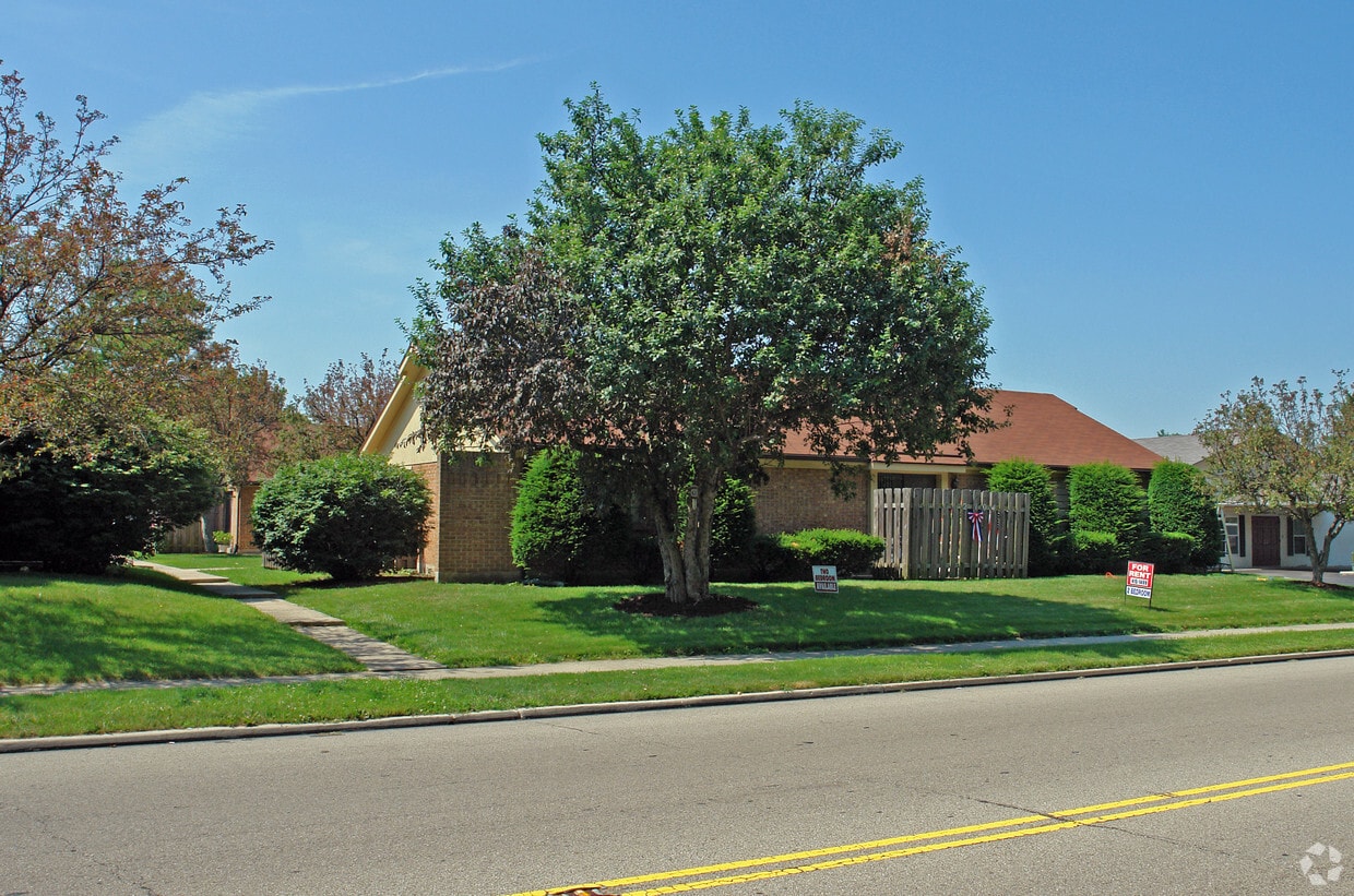 2104 Hewitt Ave, Dayton, OH 45440 Apartments in Dayton, OH