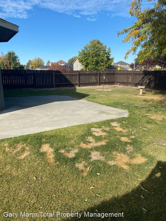 Building Photo - 3 br, 2 bath House - 4201 Cove west Dr