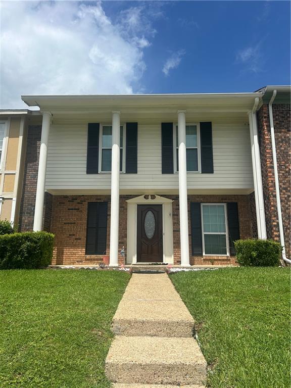 Foto principal - 538 Highland Woods Dr W