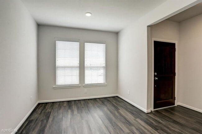 Building Photo - 3 br, 2 bath House - 8106 Cliffside Terrac...