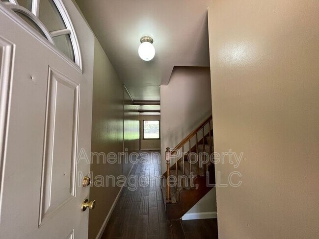 Building Photo - 5110 S Atlanta Pl