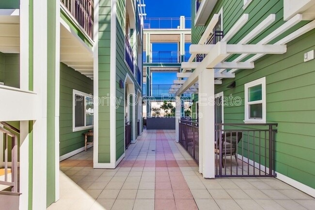 Building Photo - 3825 First Ave.