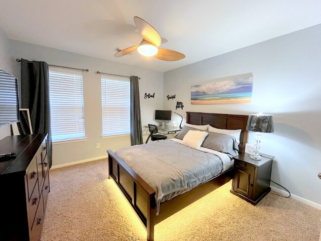 Foto del edificio - 4315 Trailwood Dr