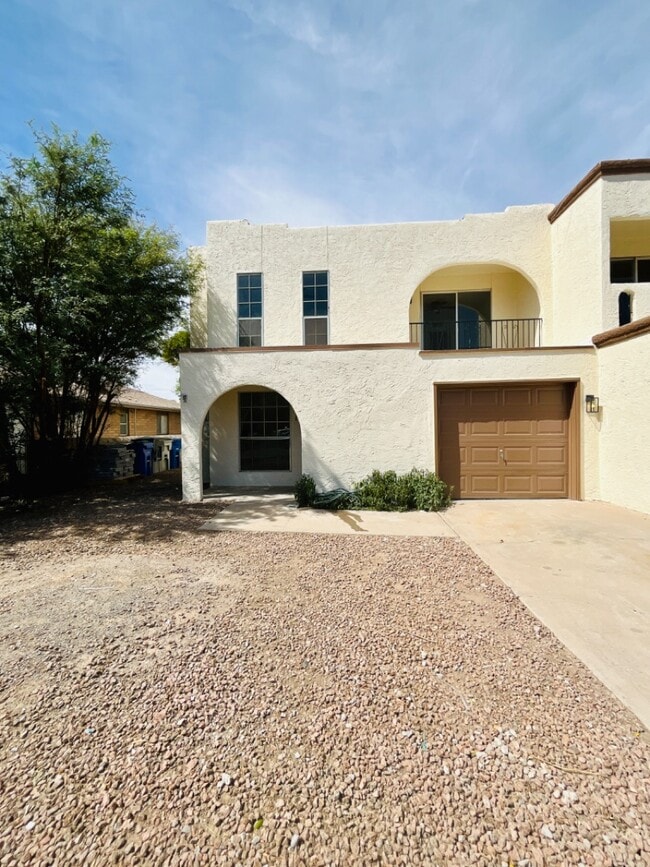 Foto del edificio - 5509 Oakbriar Cir