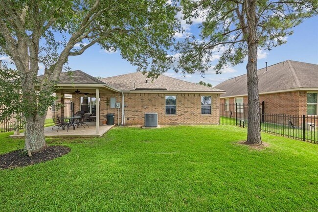 Foto del edificio - 26130 Travis Brook Dr