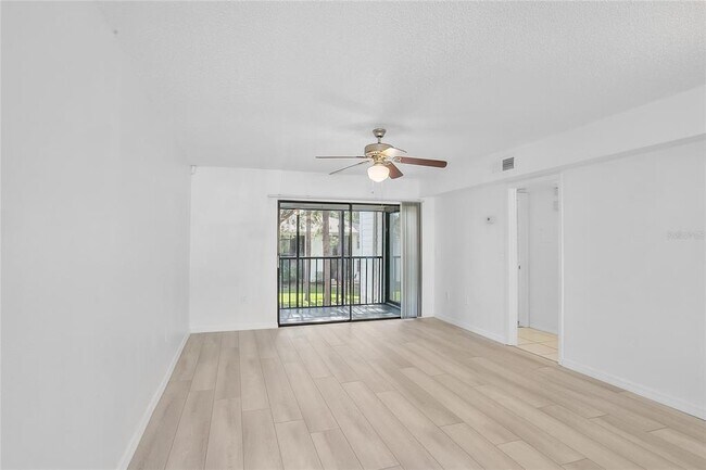 Building Photo - 412 Meadow Ln