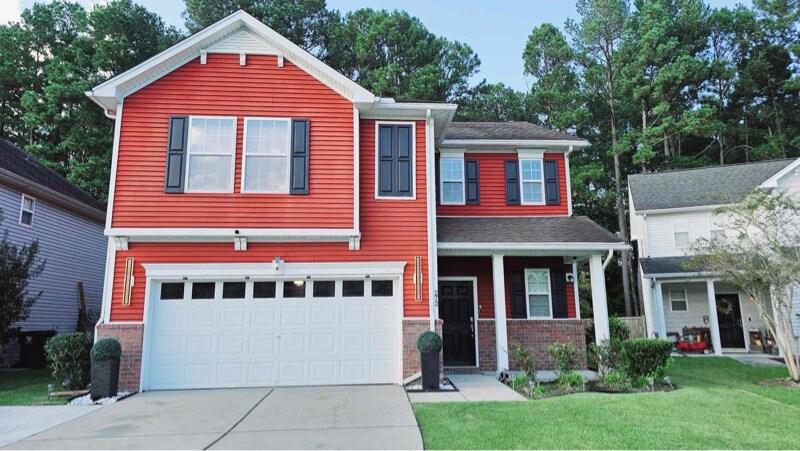 Primary Photo - 272 Woodbrook Way