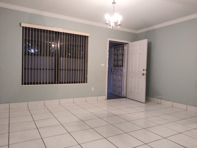 Living-Dining - 893 SW 9th St