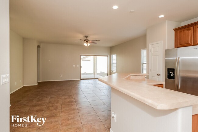 Foto del edificio - 838 E Payton St