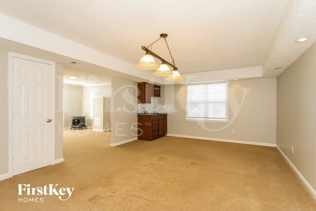 Foto del edificio - 6111 Tory Ct