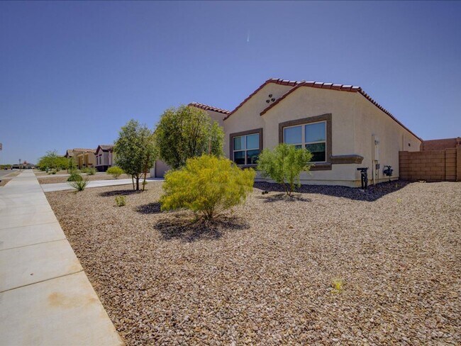 Foto del edificio - Corona de Tucson 4 Bedroom 2 Bathroom