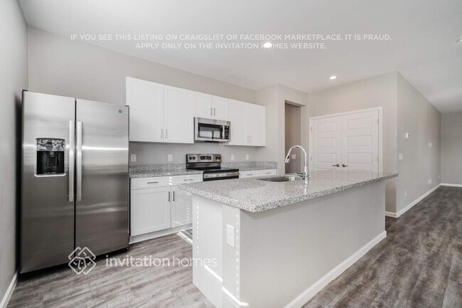 Foto del edificio - 5025 N 189th Dr