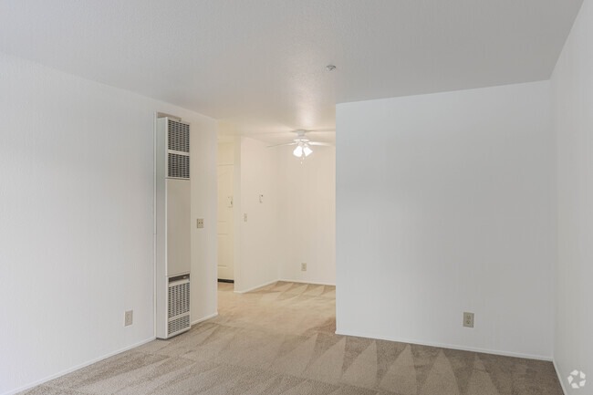 1 HAB, 1 BA: 610 ft² - Bentley Place