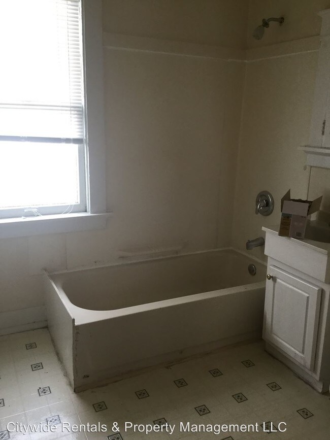 Foto del edificio - 2856 N 37th St