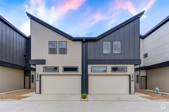 Building Photo - 13103 Honey Suckle Ridge Ln